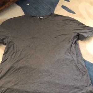 Men’s Calvin Klein T-shirt Large